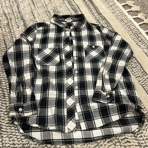 Levi’s black & white flannel